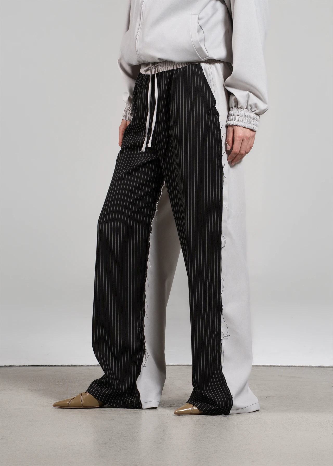 Two Sides Pantalone